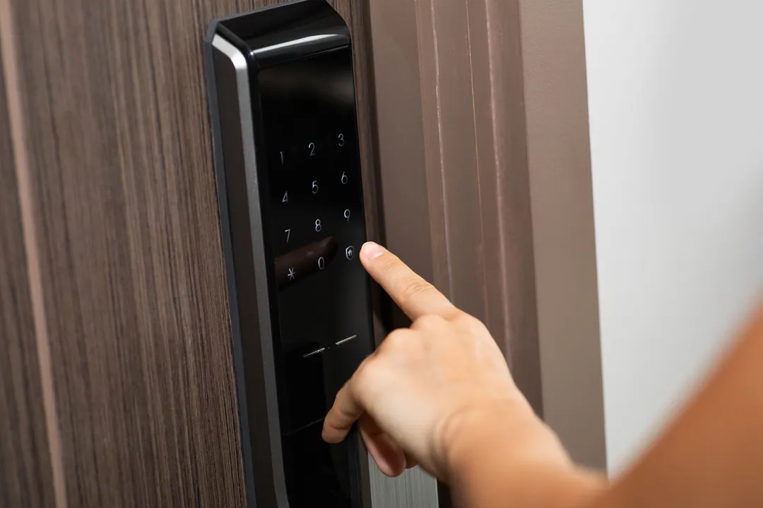 Las casas inteligentes cuentan con sensores inteligentes para tener una mayor seguridad y evitar que intrusos ingresen a la vivienda